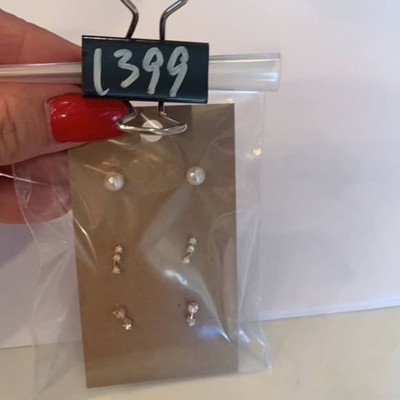 💐5/25 3 pair crystal rhinestone arrow ball stud - Picture 8 of 8